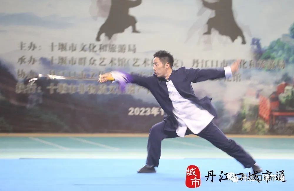 170816kj03d23f1j51ff79.jpeg