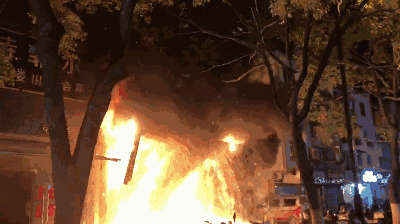 103227iu3jqg32hhhq3hih.gif