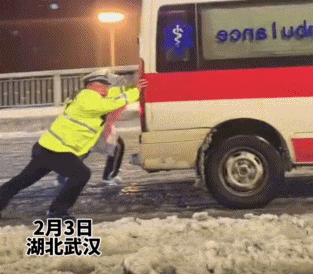 105208kka8ppzdchgxszcc.gif
