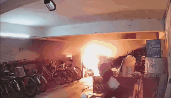 171759il996sggfn9l0g0i.gif