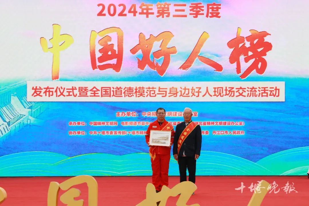 110505hc0e230alnaac5wx.jpeg